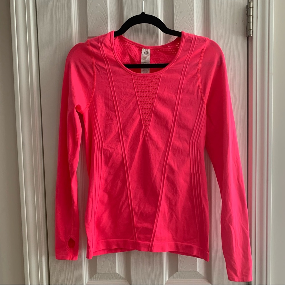 Fabletics Workout Activewear Top - Picture 2 of 7